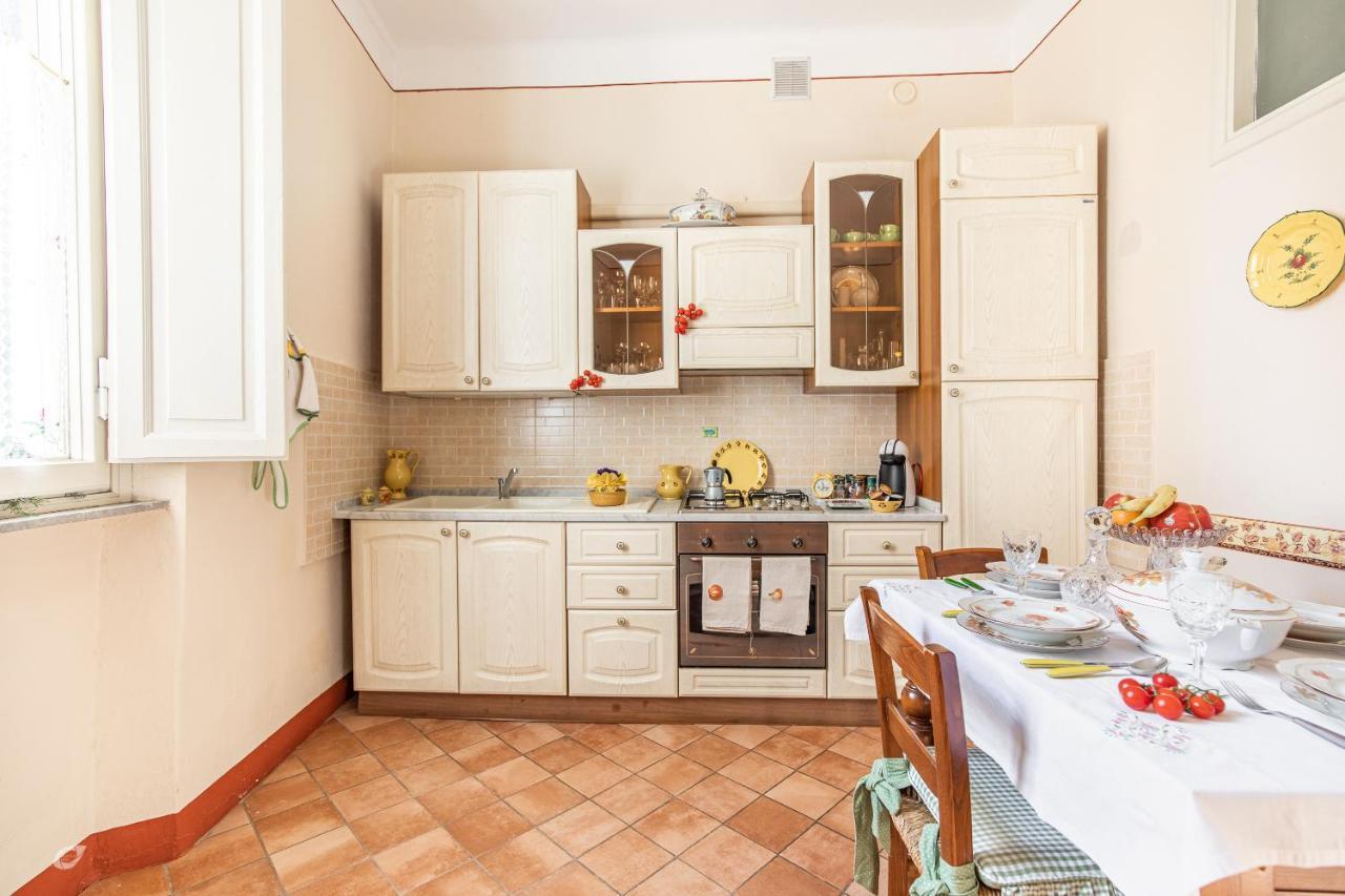 Casa Anna Apartment ลุคคา ภายนอก รูปภาพ
